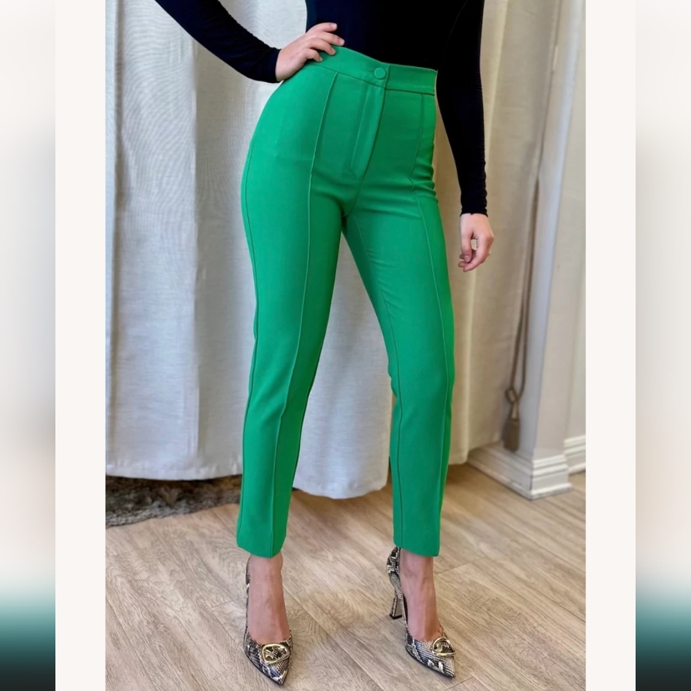 Stretch Woven Twill Copped Pant